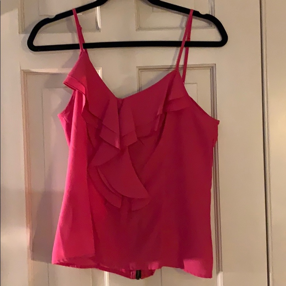 Pink tank with zipper back!
